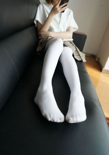公公与两个媳妇_BD英语影视在线观看