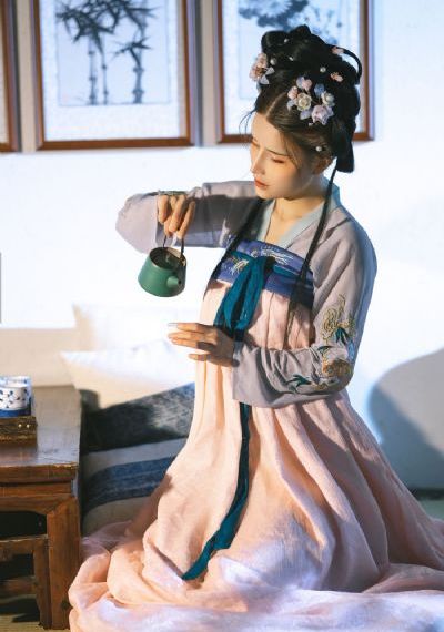 年轻嫂子7_剧情片在线视频观看