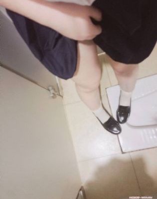 东北一家人第一部完整版_720迅雷电影在线