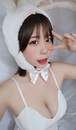 非正常同居_4K动漫在线观看